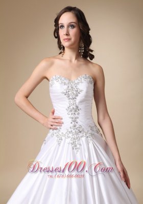 Sweetheart Ball Gown Beading Wedding Dress White Taffeta