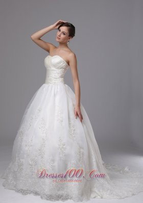 Tulle Ball Gown Sweetheart Bridal Dress Ruched Appliques