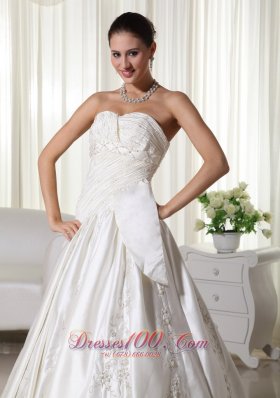 Sweetheart Satin Wedding Dress Embroidery A-line Chapel Train