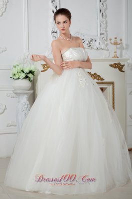 Floor-length Ball Gown Wedding Dress Tulle Beading Strapless