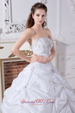 Taffeta Court Train Wedding Gown Strapless Embroidery