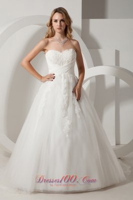 Sweetheart Appliques Bridal Dress Taffeta and Organza Court Train