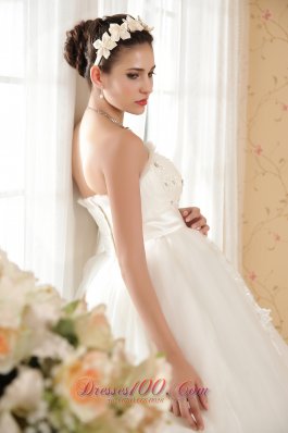 Sweetheart Wedding Gown Appliques With Beading Tulle