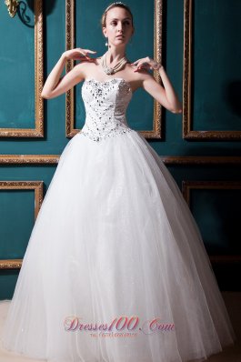 Sweetheart Floor-length Tulle ball gown Beading Wedding dress