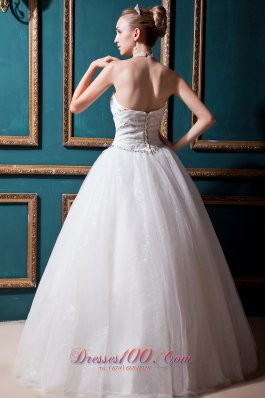 Sweetheart Floor-length Tulle ball gown Beading Wedding dress