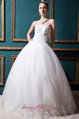 Ball Gown Strapless Floor-length Tulle Beading Wedding Dress