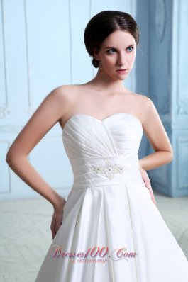 Sweetheart Ruch and Beading Wedding Dress with Court Train