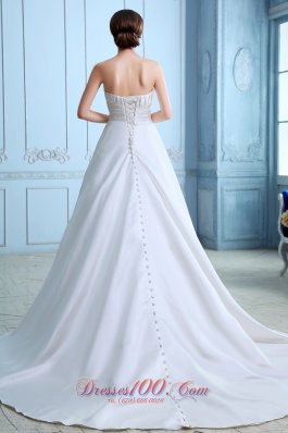 Sweetheart Ruch and Beading Wedding Dress with Court Train