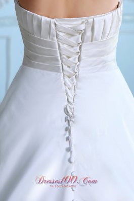 Sweetheart Ruch and Beading Wedding Dress with Court Train