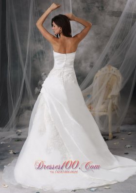 Strapless Organza Appliques Court Train Wedding Dress