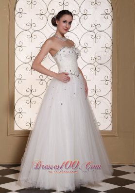 Lovely A-line strapless Wedding Dress Beaded Bodice Tulle