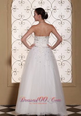 Lovely A-line strapless Wedding Dress Beaded Bodice Tulle