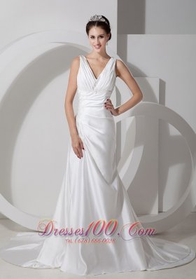 Column Wedding Dress V-neck Court Train Ruch and Appliques