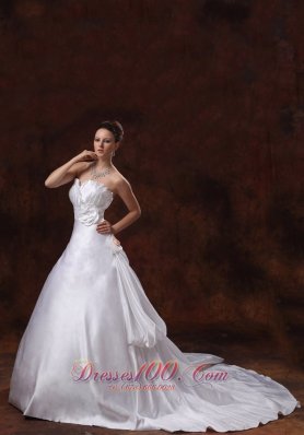 Sweetheart Hand Made Flowers Wedding Dress Chapel Train