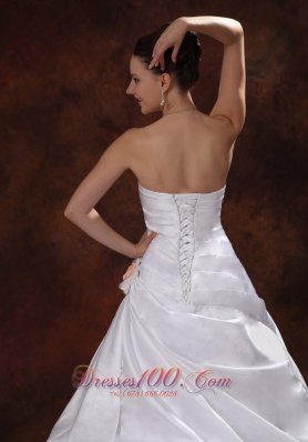 Sweetheart Hand Made Flowers Wedding Dress Chapel Train