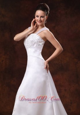 Straps Court Train Satin Church Wedding Dress With Embroidery