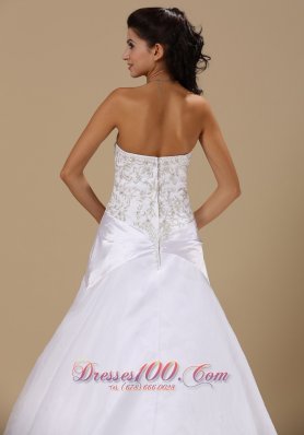 Exclusive Embroidery Wedding Dress Sheath Chapel Train