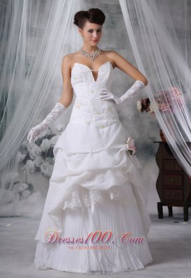 Tiered Wedding Gowns Handed Flower Special Fabric