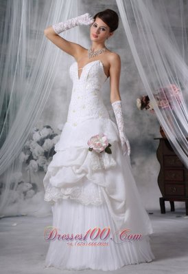 Tiered Wedding Gowns Handed Flower Special Fabric