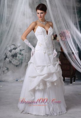 Tiered Wedding Gowns Handed Flower Special Fabric