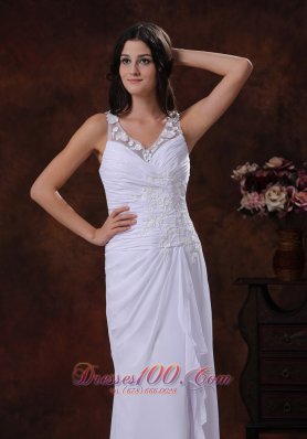 White Chiffon Beach Wedding Dress V Neck Appliques Ruffles