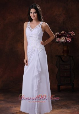 White Chiffon Beach Wedding Dress V Neck Appliques Ruffles