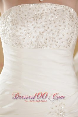 Perfect Hall Bridal Gowns Chapel Train Taffeta Appliques