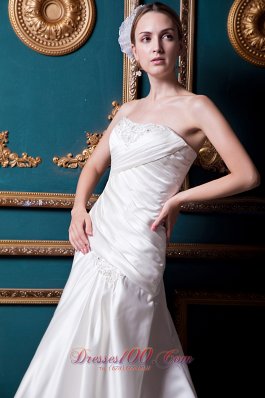 Criss-cross Ruch Wedding Gowns Strapless Court Appliques