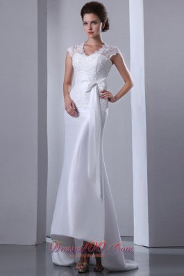 Fashionable High-low Lace Wedding Dress Appliques Bowknot Sash