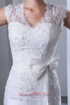 Fashionable High-low Lace Wedding Dress Appliques Bowknot Sash