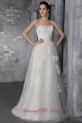 Exquisite Empire Tulle Lace Wedding Dress Sweetheart Sweep