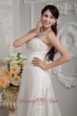 Elegant Appliques Lace Church Wedding Dress Gingle Border