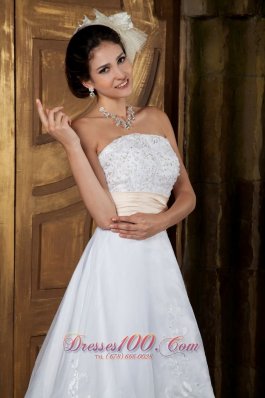 Beautiful Embroidery Bridal Dress Colored Strapless Organza