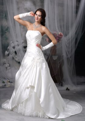 Strapless White Taffeta Bridal Gowns Appliques Court Ruffles