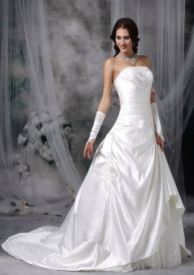 Strapless White Taffeta Bridal Gowns Appliques Court Ruffles