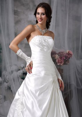 Strapless White Taffeta Bridal Gowns Appliques Court Ruffles