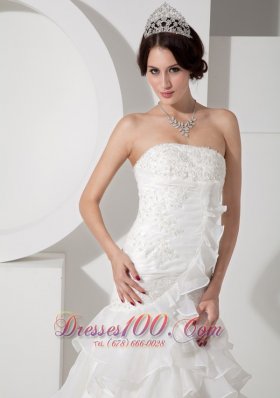 Luxurious Mermaid Wedding Dress Appliques Strapless Organza