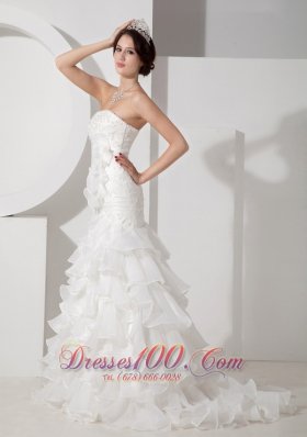 Luxurious Mermaid Wedding Dress Appliques Strapless Organza