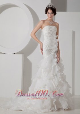 Luxurious Mermaid Wedding Dress Appliques Strapless Organza