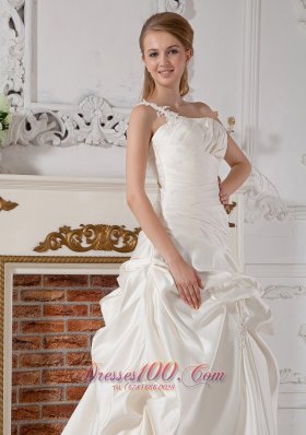 Chic Church Wedding Dress Appliques Court Train Taffeta