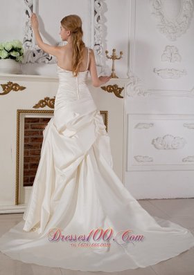 Chic Church Wedding Dress Appliques Court Train Taffeta