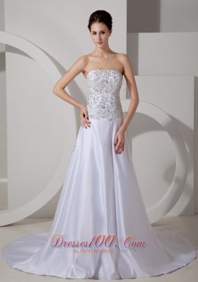 Delicate Queen Katherine Style Wedding Gowns Embroidery