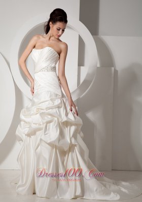 New Arrivals Wrapped Wedding Gowns Gilding Strapless Satin