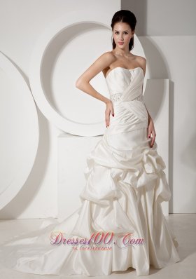 New Arrivals Wrapped Wedding Gowns Gilding Strapless Satin