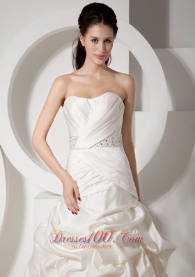 New Arrivals Wrapped Wedding Gowns Gilding Strapless Satin