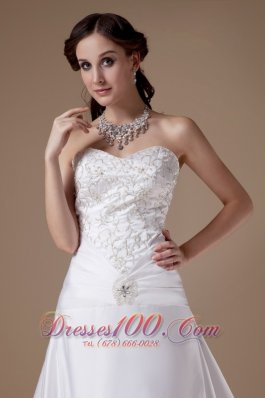 Embroidery A-line Clasp Wedding Dress Sweetheart Buttons