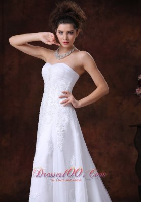 Lace Sweetheart Wedding Dress Appliques A-Line Lace-up