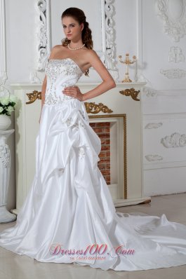 Pretty Pick-ups Clasp Wedding Dress Embroidery Winter