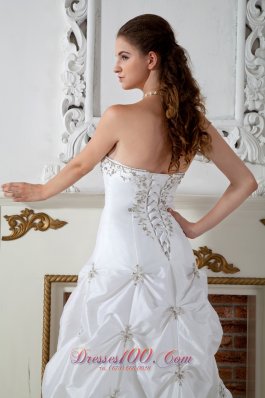 Brand New Plus Size Wedding Dress A-line Appliques Court