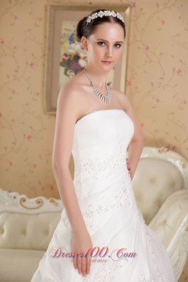 Beautiful Fall Wedding Gowns Strapless Organza Beading